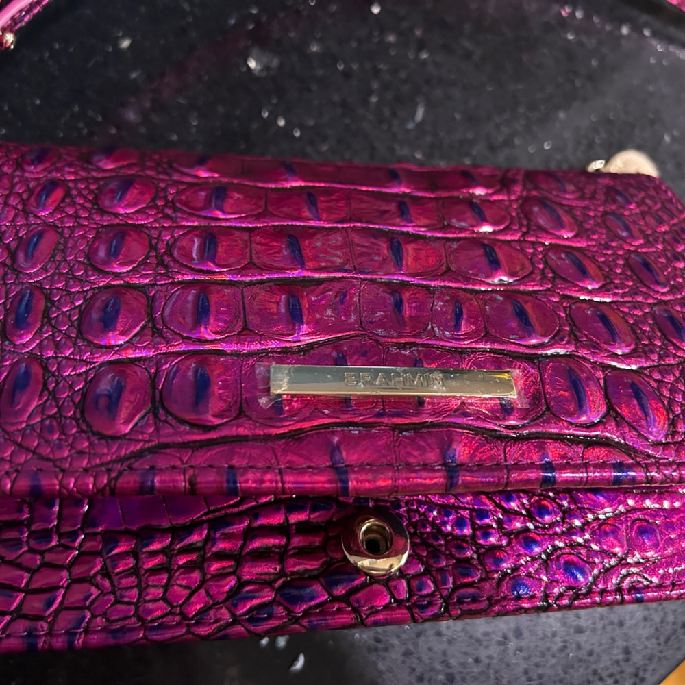 Melbourne voltage violet minuet crossbody